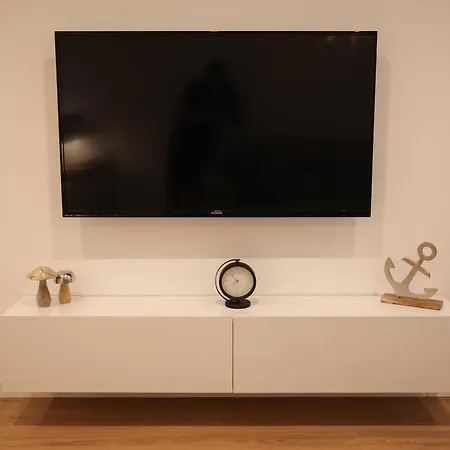 Nikola Apartment